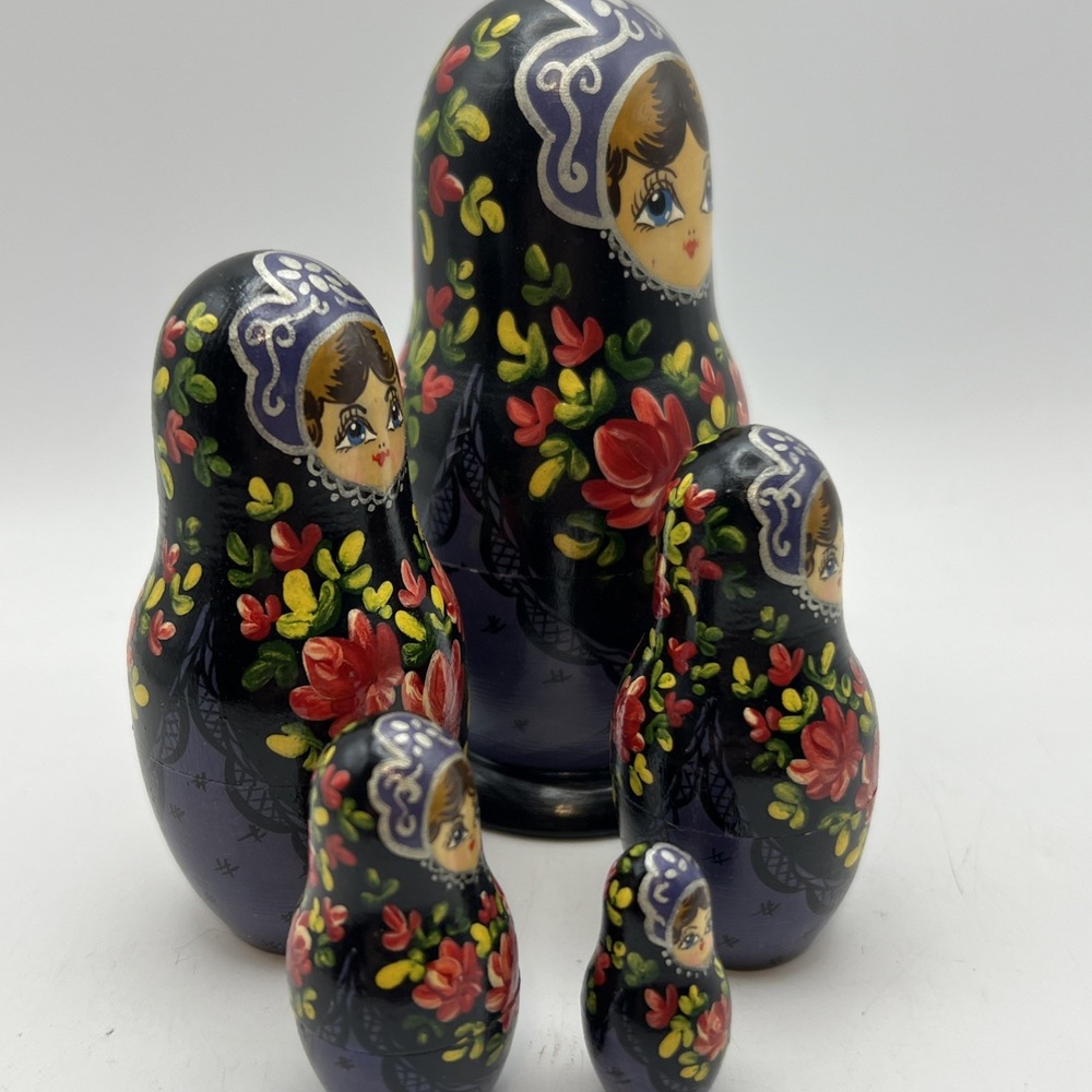 Wooden Russian Nesting Doll w/ Floral Design 5 Piece Set Signed - Picture 7 of 9